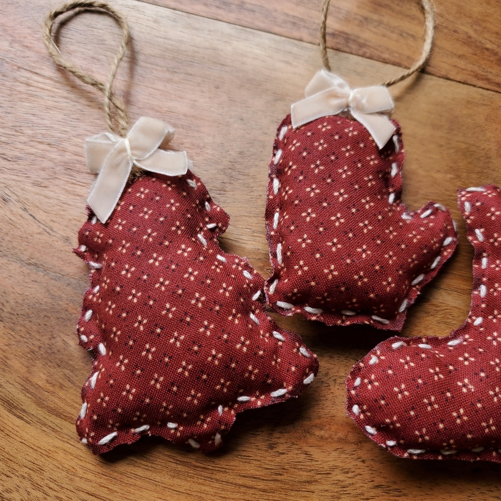 Handmade handsewn Christmas Fabric Ornaments Set Of 3 - Picture 5 of 6